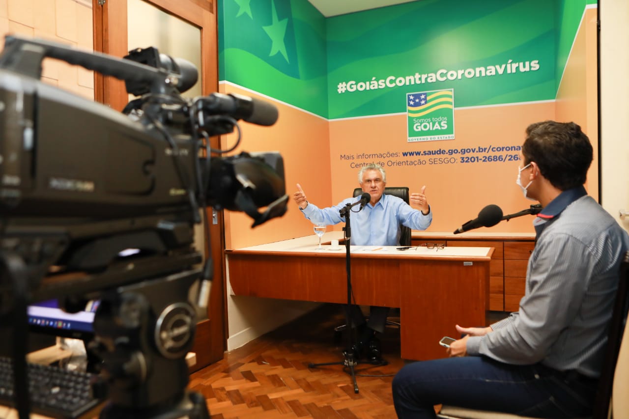 Governador Ronaldo Caiado durante comunicado à população. (Reprodução/Secom Goiás)