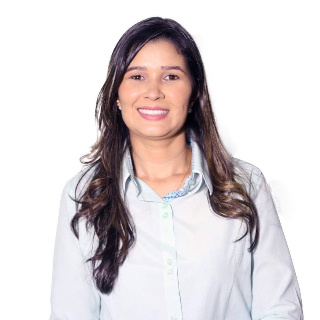 Juliana Izabel de Paula Costa - Juliana da Farmácia (DEM), busca benefícios para sua gestão (Reprodução)