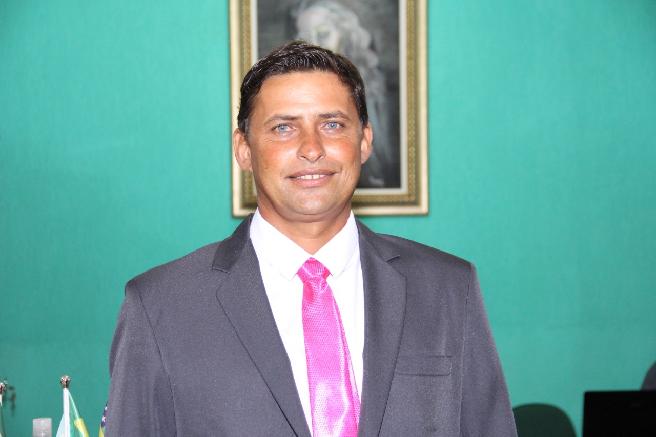 Ricardo Gonçalves de Rezende, conhecido popularmente como Ricardo do Ico toma posse do segundo mandato e diante a confiança dos pares é eleito para comandar a Câmara no biênio 2021/22 (Sdnews - LM) 