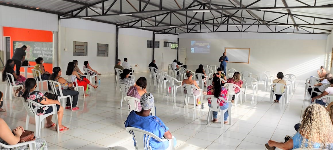 Educadores recebem instruções sobre os cuidados relativo a Covid 19 (Sdnews)