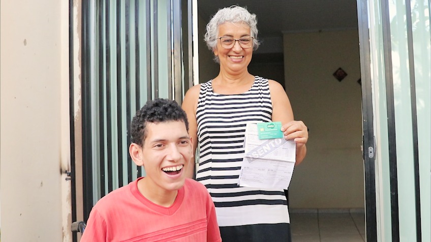 Dona Tonha recebe beneficio IPTU Social e Renda Família