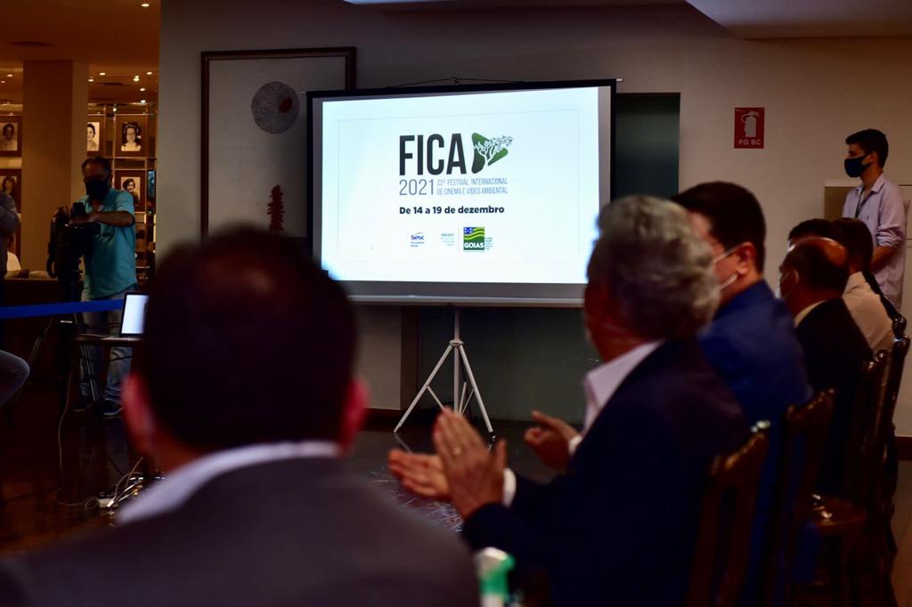 O governador Ronaldo Caiado durante anúncio da 22ª edição do Festival Internacional de Cinema e Vídeo Ambiental (Fica) 2021, previsto para acontecer na cidade de Goiás entre 14 e 19 de dezembro