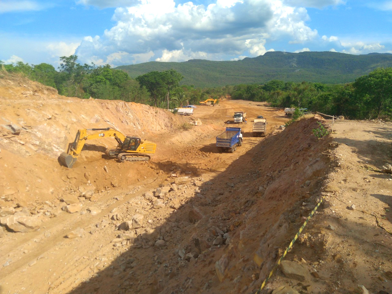 Governo de Goiás irá entregar pavimentação da GO-132, entre Minaçu e Colinas do Sul, em julho de 2022 e, também no próximo ano, iniciar obras no trecho que vai até Niquelândia