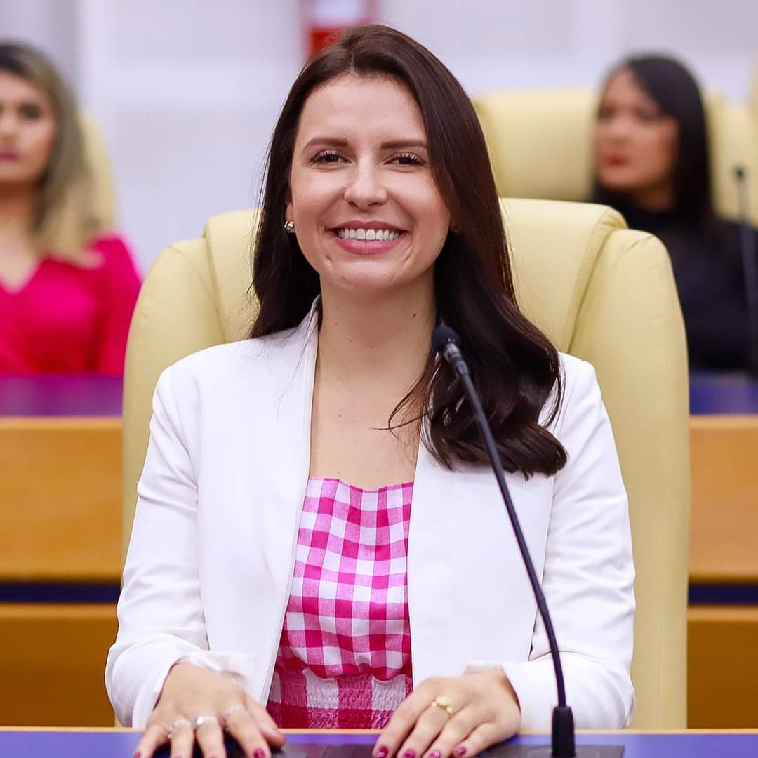 Prefeita de Bela Vista de Goiás, Nárcia Kelly Alves da Silva anuncia pagamento da parcela extra do Auxílio Municipal Emergencial 