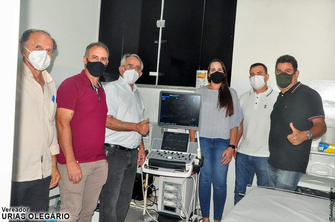 Hospital Oto Martins Cardoso recebendo novo aparelho de ultrassom de emenda parlamentar do deputado Álvaro Guimarães diante pedido dos vereadores Urias Olegario e Celmo Moraes