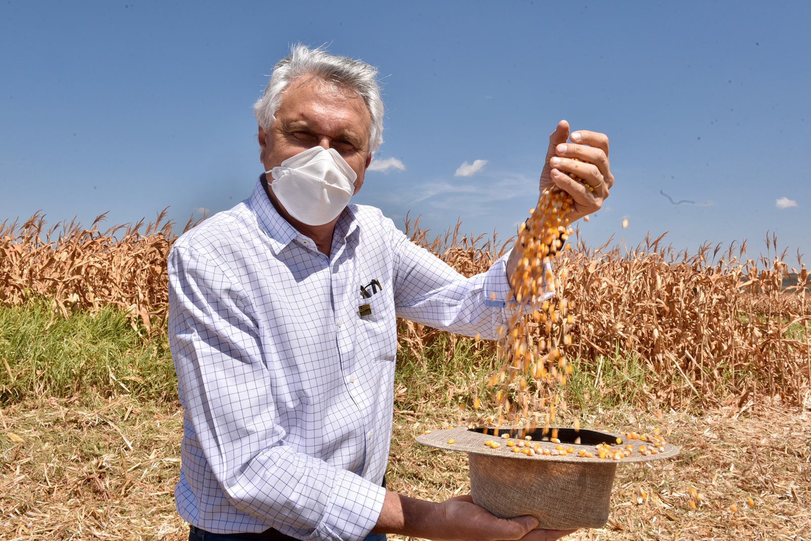 Governador Ronaldo Caiado determina retomada de projetos paralisados no setor primário, busca recursos perdidos por gestões anteriores e toma iniciativas que beneficiam do pequeno ao grande produtor