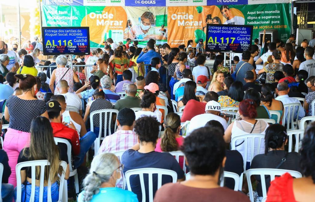 Domingo de intensa movimentação no 4º Mutirão Governo de Goiás, na região leste de Goiânia: evento prestou atendimento a 123 mil pessoas