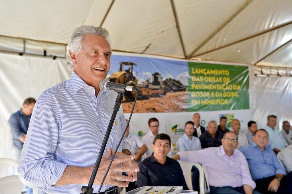 Governador Ronaldo Caiado anuncia investimento superior a R$ 104 milhões para obras de pavimentação asfáltica, em Mineiros