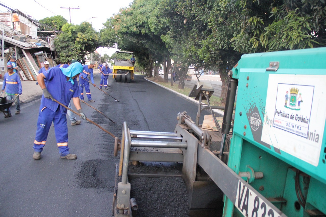 Prefeitura de Goiânia conclui quase 80% do projeto 630, de reconstrução asfáltica: do total de 111 bairros, 89 já foram beneficiados, sendo 5 milhões de metros quadrados de asfalto novo