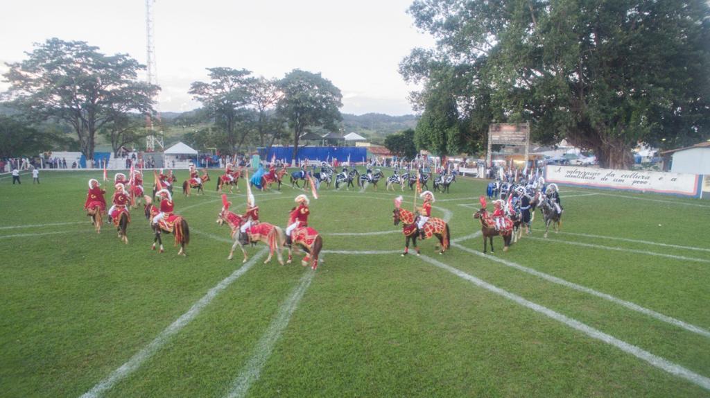 Primeiro município goiano a realizar Cavalhadas, Santa Cruz de Goiás retoma tradição neste fim de semana 