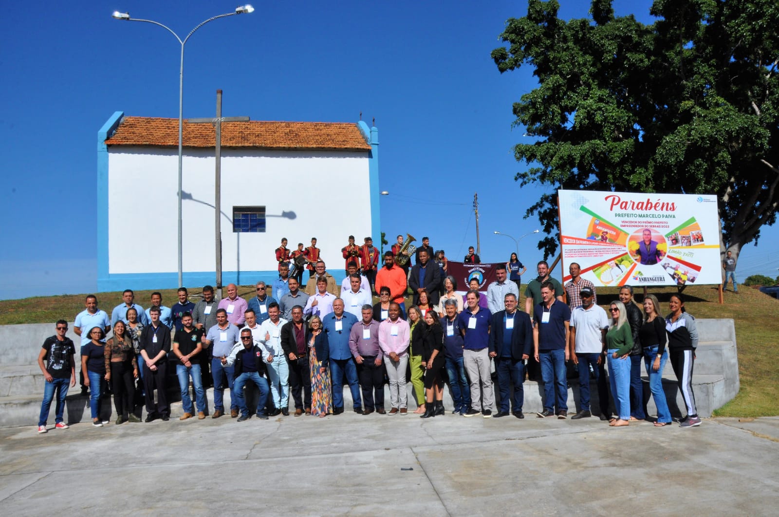 O prefeito de Anhanguera Marcelo Paiva e equipe recepcionam comitiva de gestores mineiros da Zona da Mata ao som da Banda Pedro Geraldinho Ferreira 