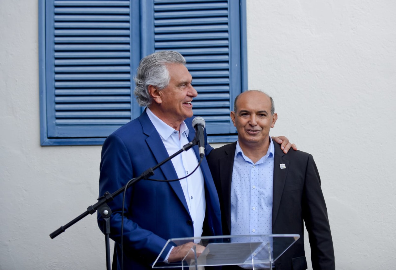 Ao lado do prefeito Anderson Gouvea, Caiado confirma realização das Cavalhadas nos dias 11 e 12 de outubro deste ano na cidade de Goiás