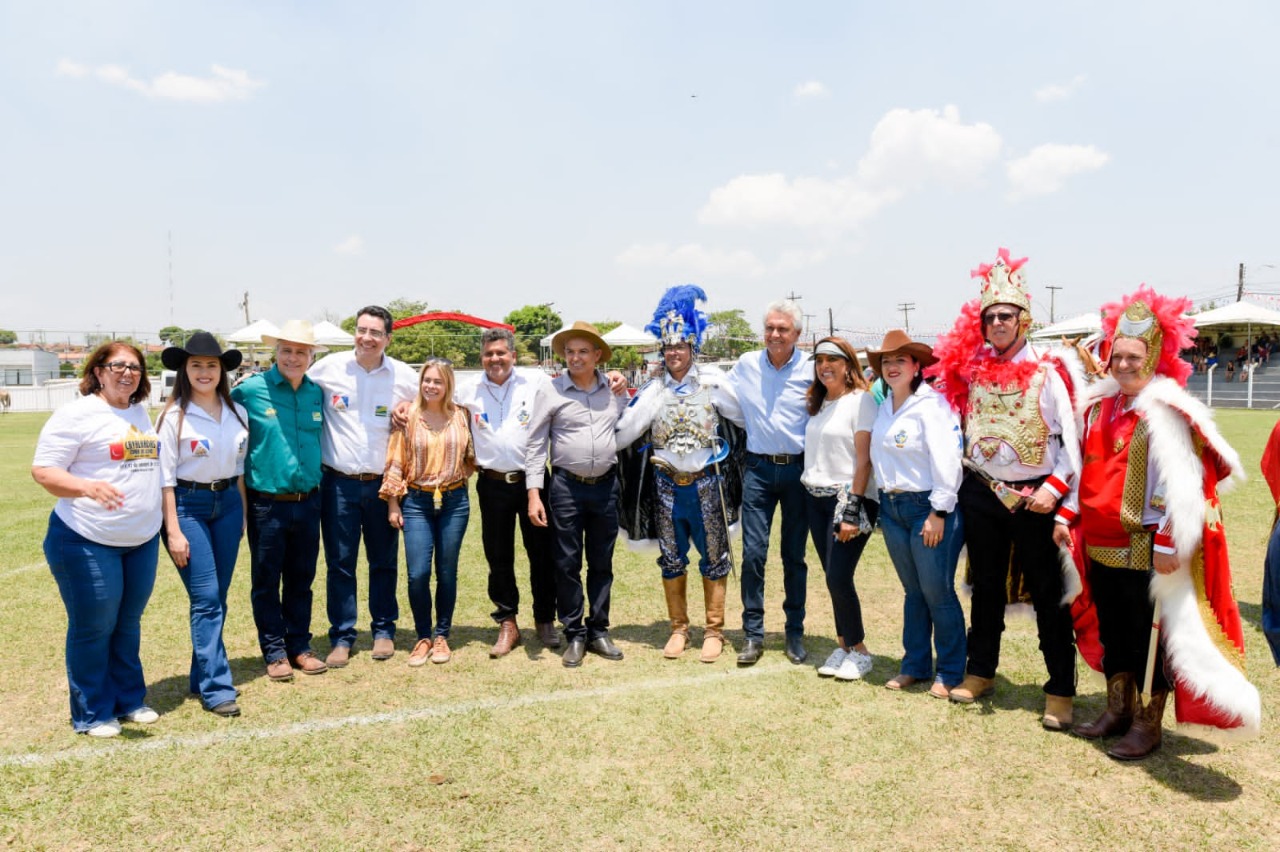 Cavalhadas movimentam cidade de Goiás nesta quarta-feira, 12: batalhas entre mouros e cristãos são encenadas no Estádio Municipal