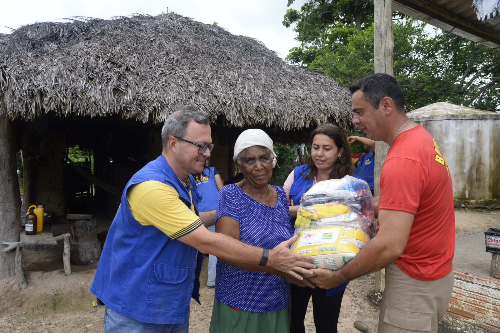 Apenas em sua primeira etapa, a Operação Nordeste Solidário levou 17 mil benefícios sociais a famílias na região Nordeste do Estado.