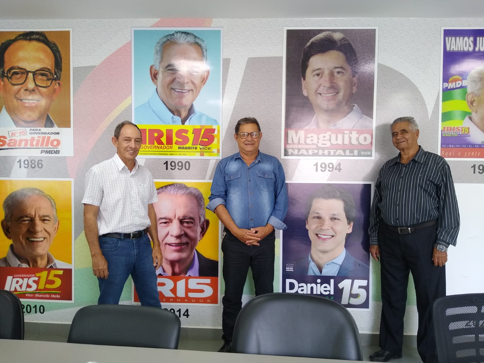 Antônio Raimundo Sobrinho e Joaquim Batista Tristão junto com Wilson Lima no Diretório Estadual do MDB em Goiânia 