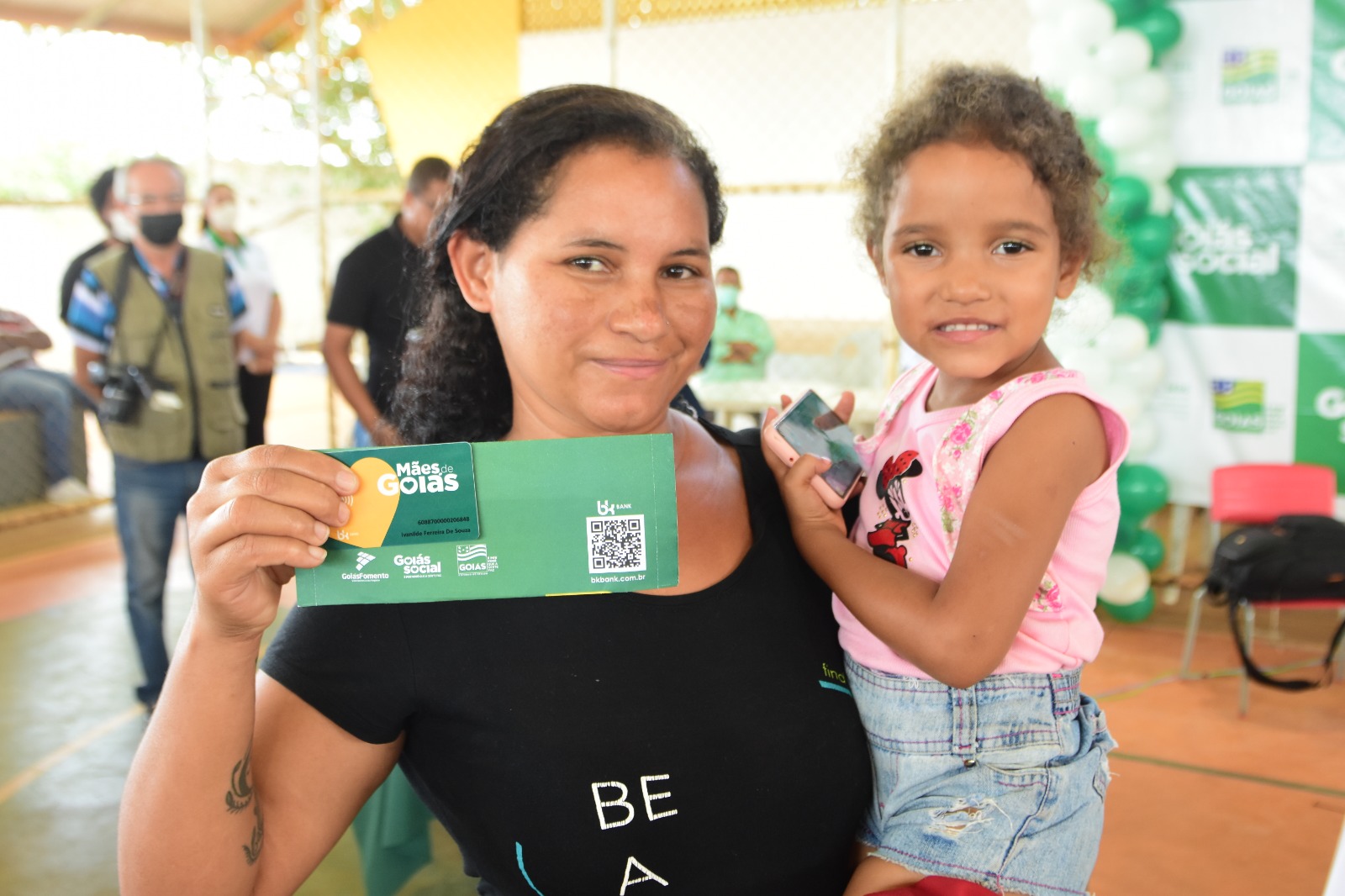 Mães de Goiás: mulheres precisam estar inscritas no CadÚnico para receber benefícios. Atualização cadastral é obrigatória e deve ser feita a cada dois anos