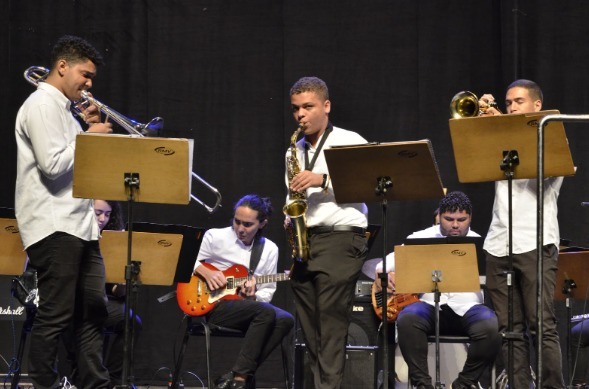 Big Band do Basileu França reúne jovens músicos para divulgação de repertório que vai do clássico ao moderno