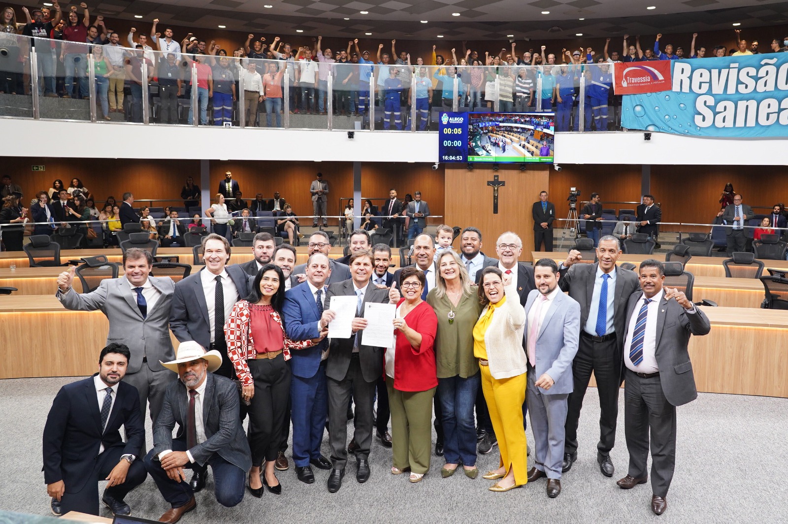 Projeto aprovado pelos deputados estaduais facilita atendimento de municípios goianos, independente da densidade demográfica, com os serviços de saneamento básico