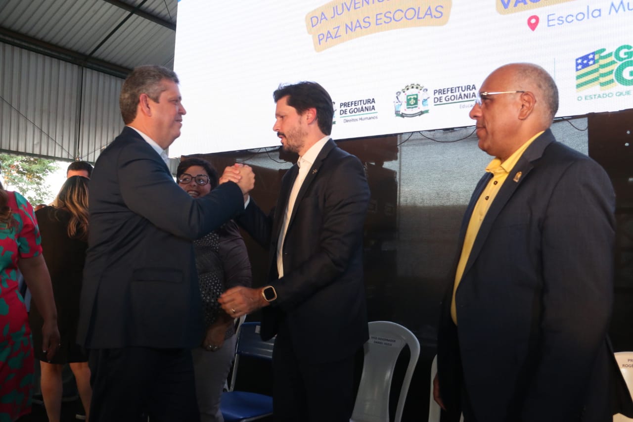 Escola Municipal Dom Tomás Balduíno, em Goiânia, recebeu a Caravana Juventude pela Paz