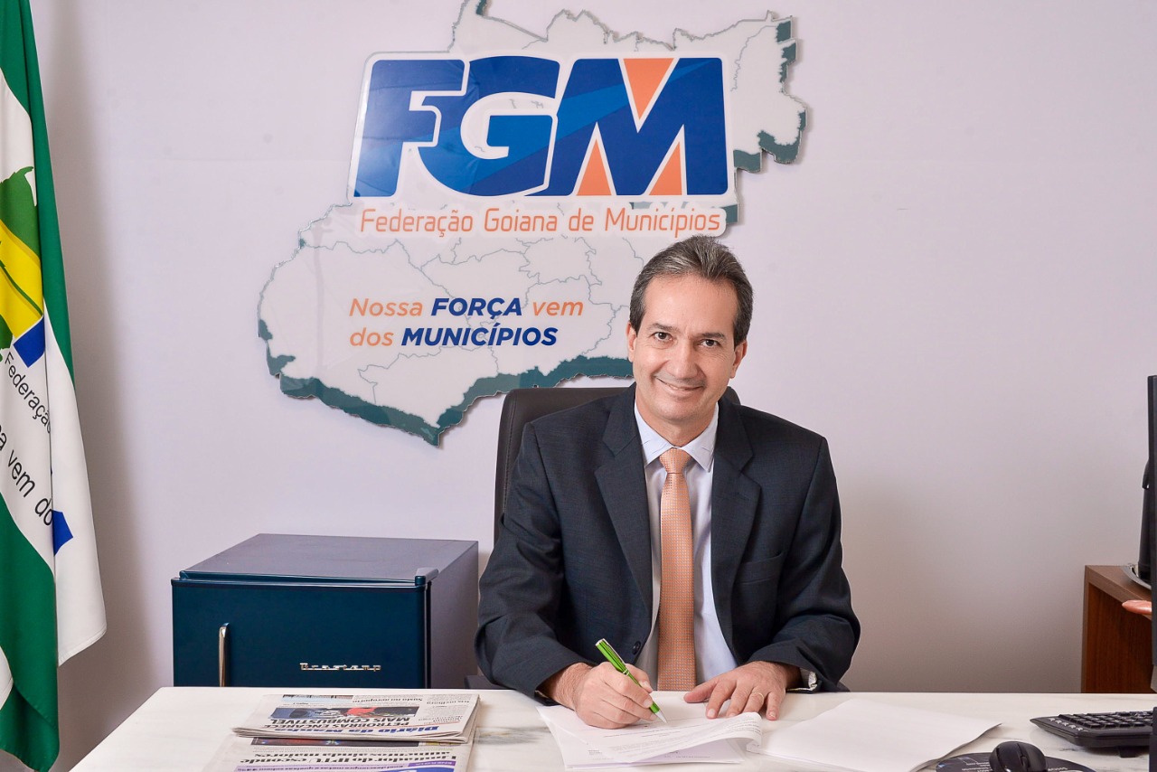 Prefeito de Campos Verdes de Goiás e Presidente da FGM - Federação Goiana de Municípios, Haroldo Naves