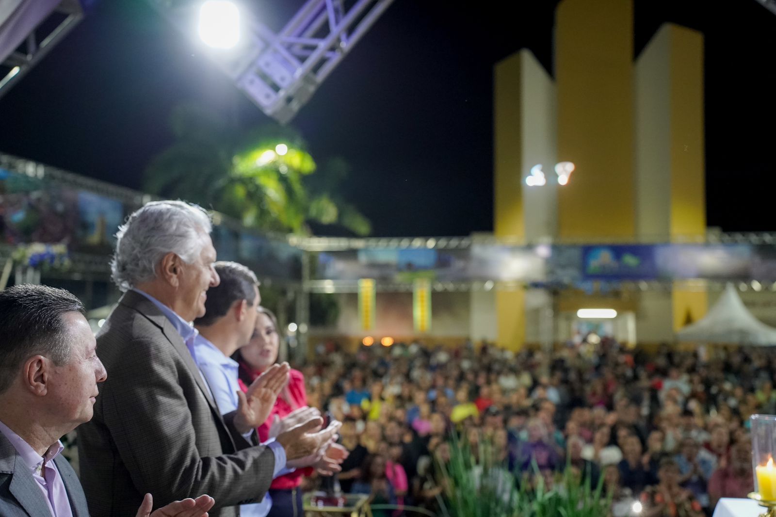 Governador Ronaldo Caiado prestigia Festa do Divino Pai Eterno, em Panamá, no Sul do Estado
