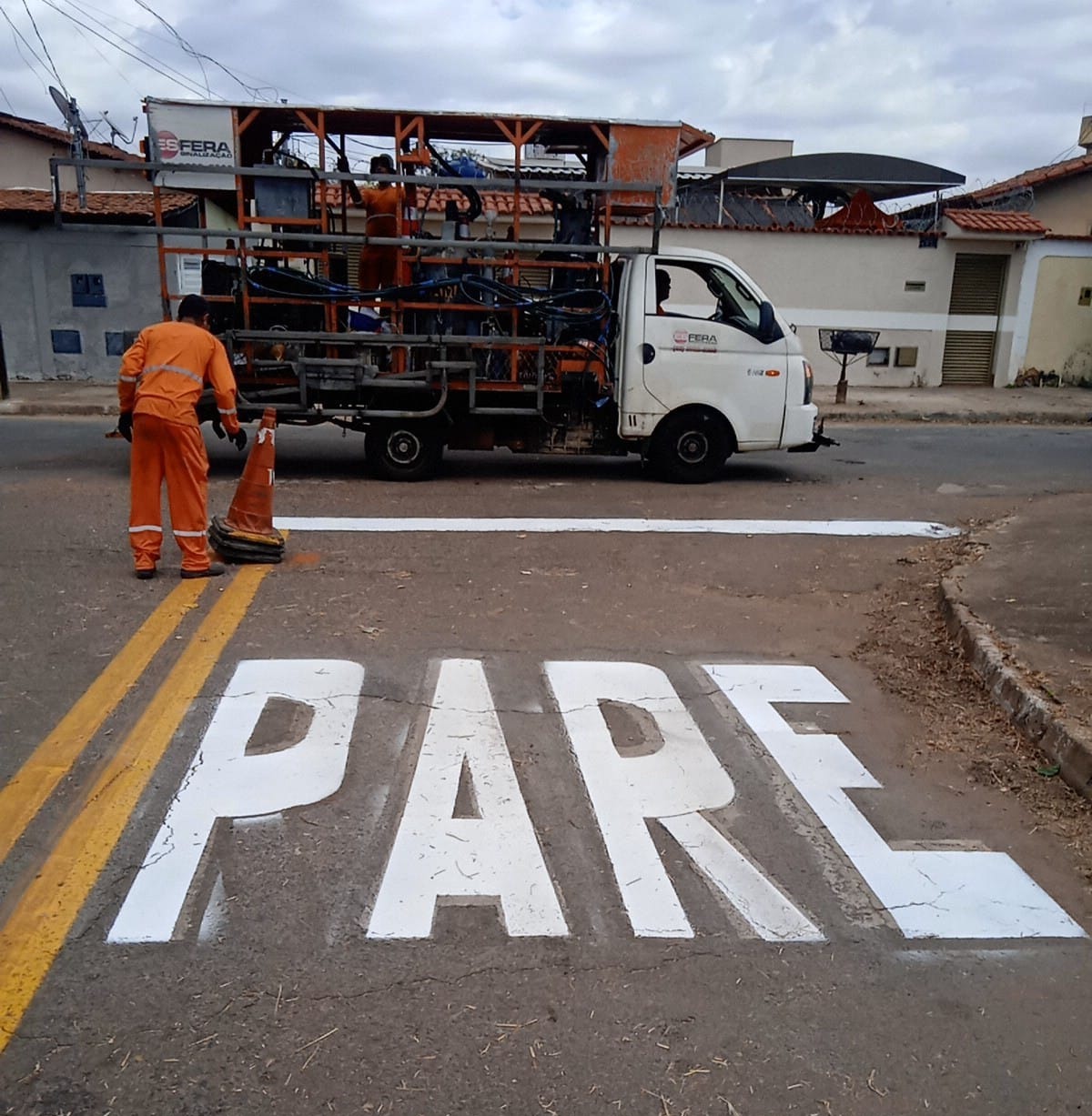 Prefeitura de Goiânia realiza frente de serviços de sinalização viária nas regiões Sudeste, Leste, Central, Noroeste, Norte e Oeste da capital: 12 setores serão atendidos até a próxima sexta-feira (21