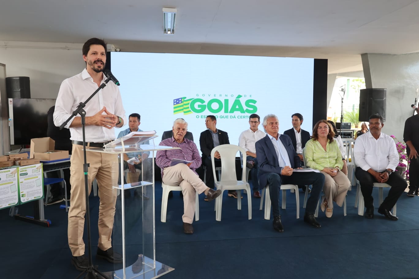 Daniel Vilela enfatiza compromisso do Governo de Goiás com investimento na educação