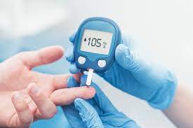 Verificação da glicemia é medida de prevenção à diabetes e deve ser feita mesmo na ausência de sintomas