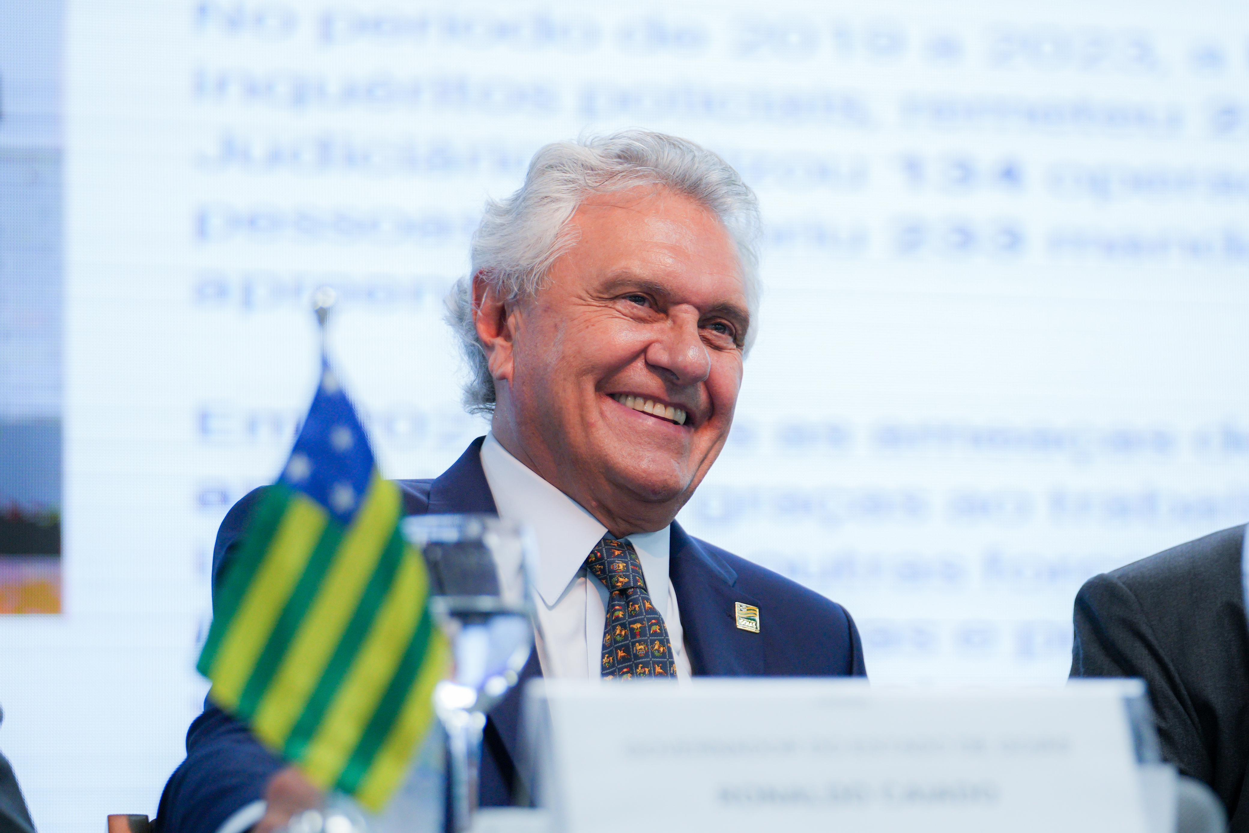 Governador Ronaldo Caiado encerra o ano com aprovação recorde de 81,4%, mostra Paraná Pesquisas