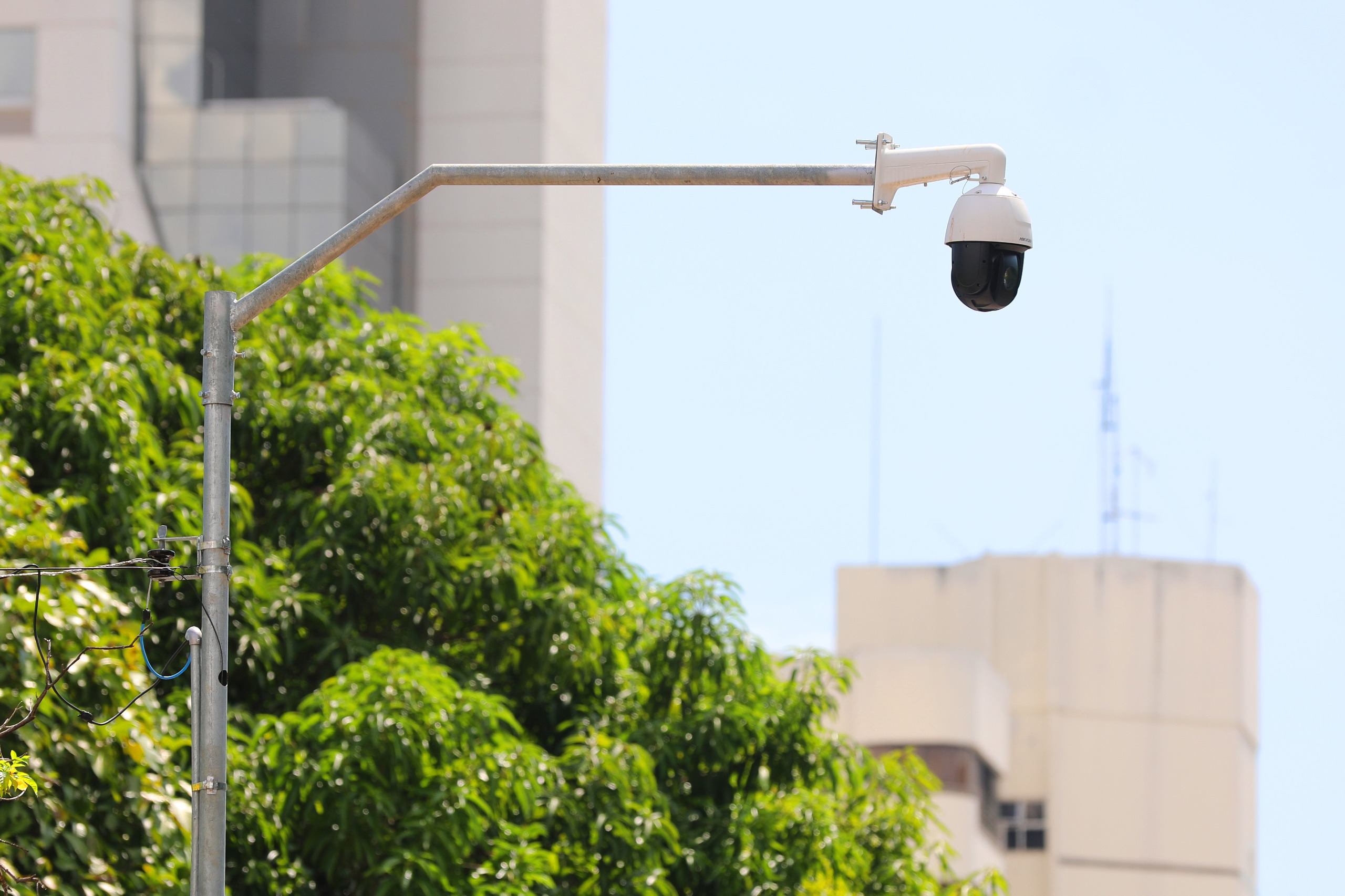 Câmeras de segurança devem permitir o reconhecimento facial de procurados pela justiça