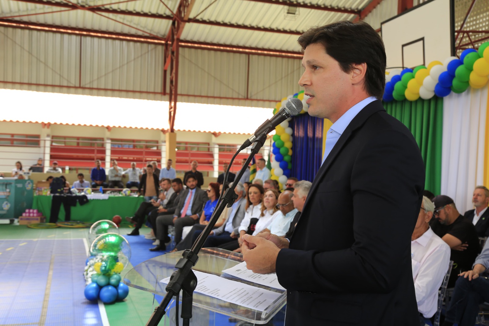  Em inauguração do Colégio Estadual Ronaldo Ramos Caiado Filho, Daniel Vilela defendeu os avanços que o Governo de Goiás promoveu na educação