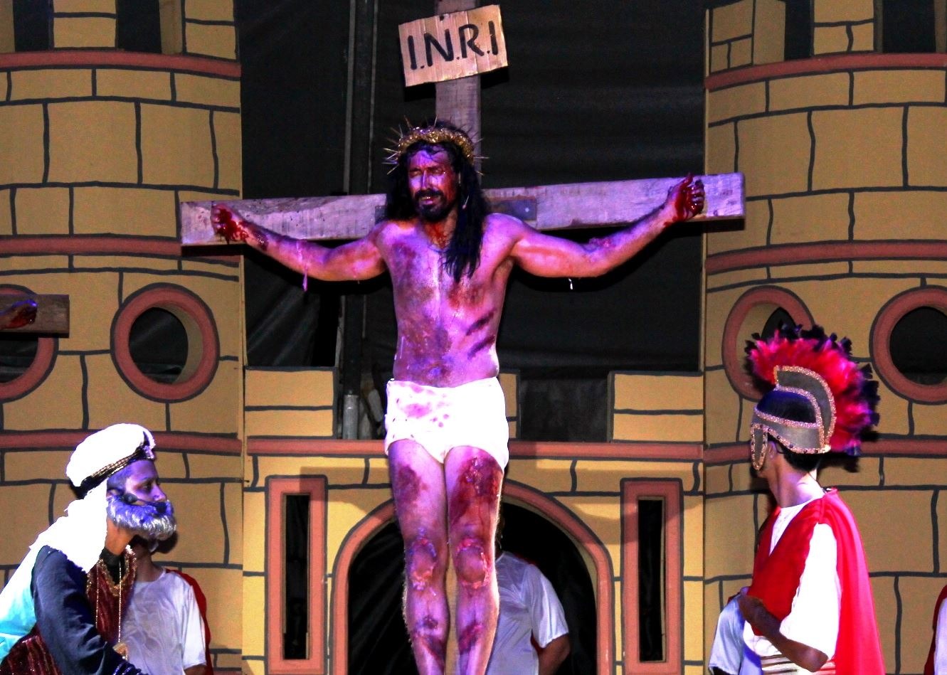 Encenação da Paixão de Cristo marca abertura do TeNpo 2024, em Porangatu