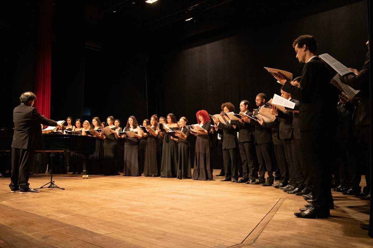 Coro Sinfônico Jovem apresenta obras de Gabriel Fauré, Francis Poulenc, Beethoven e outros compositores na abertura da temporada 2024