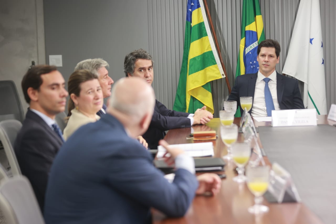 Governador em exercício, Daniel Vilela se reúne com comitiva de representantes de Portugal para apresentar potencialidades de Goiás