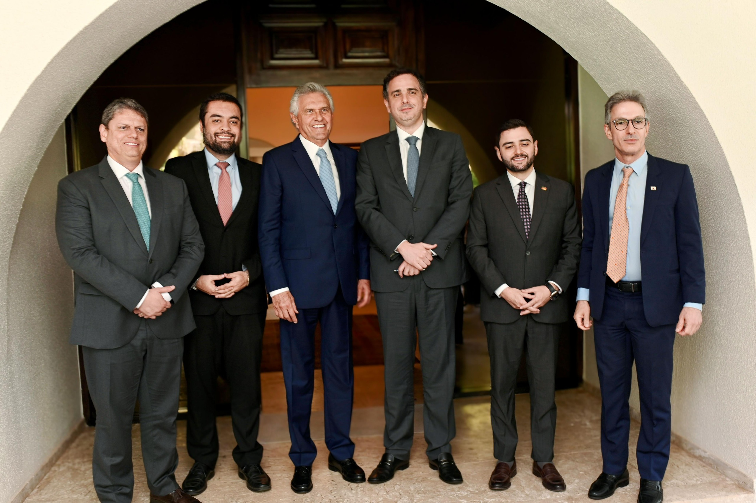 Governador Ronaldo Caiado, se reúne com Rodrigo Pacheco, em Brasília, para apresentar proposta de indexação de dívida dos estados
