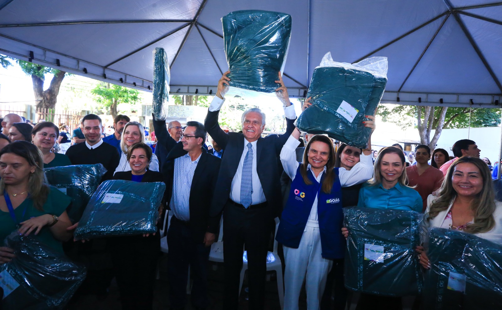 Na hora certa: Governo de Goiás inicia distribuição de cobertores antes da chegada de frentes frias 