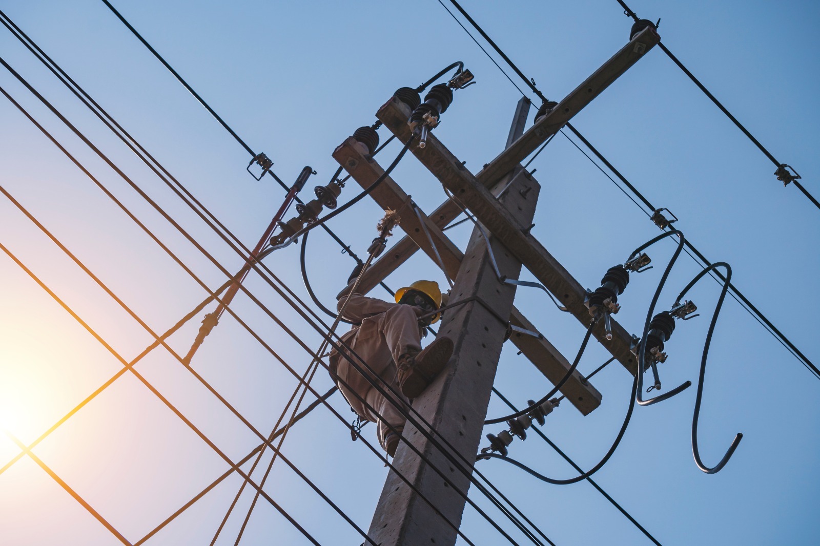 Para solicitar o desconto na tarifa de energia elétrica, família deve estar inscrita no CadÚnico do governo federal e ter renda per capita de até meio salário mínimo