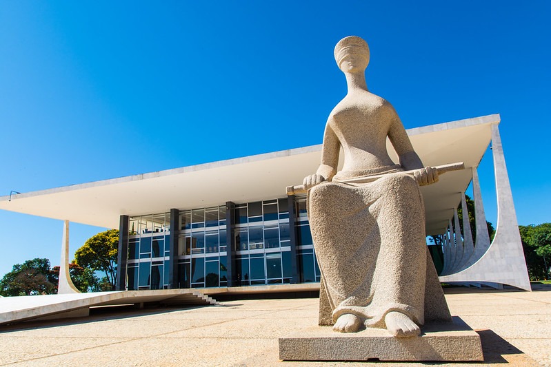 Supremo Tribunal Federal decide que transferência de presos entre presídios pode ser feita sem autorização judicial