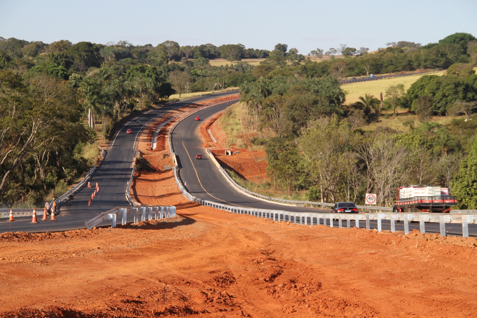  Obras de duplicação da GO-010, entre Goiânia e Senador Canedo, alcançam 70% de execução