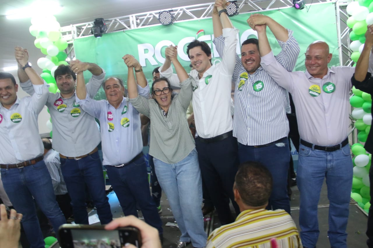 Em Morrinhos, Daniel reforça apoio a candidatura de Rogério Troncoso durante convenção do MDB