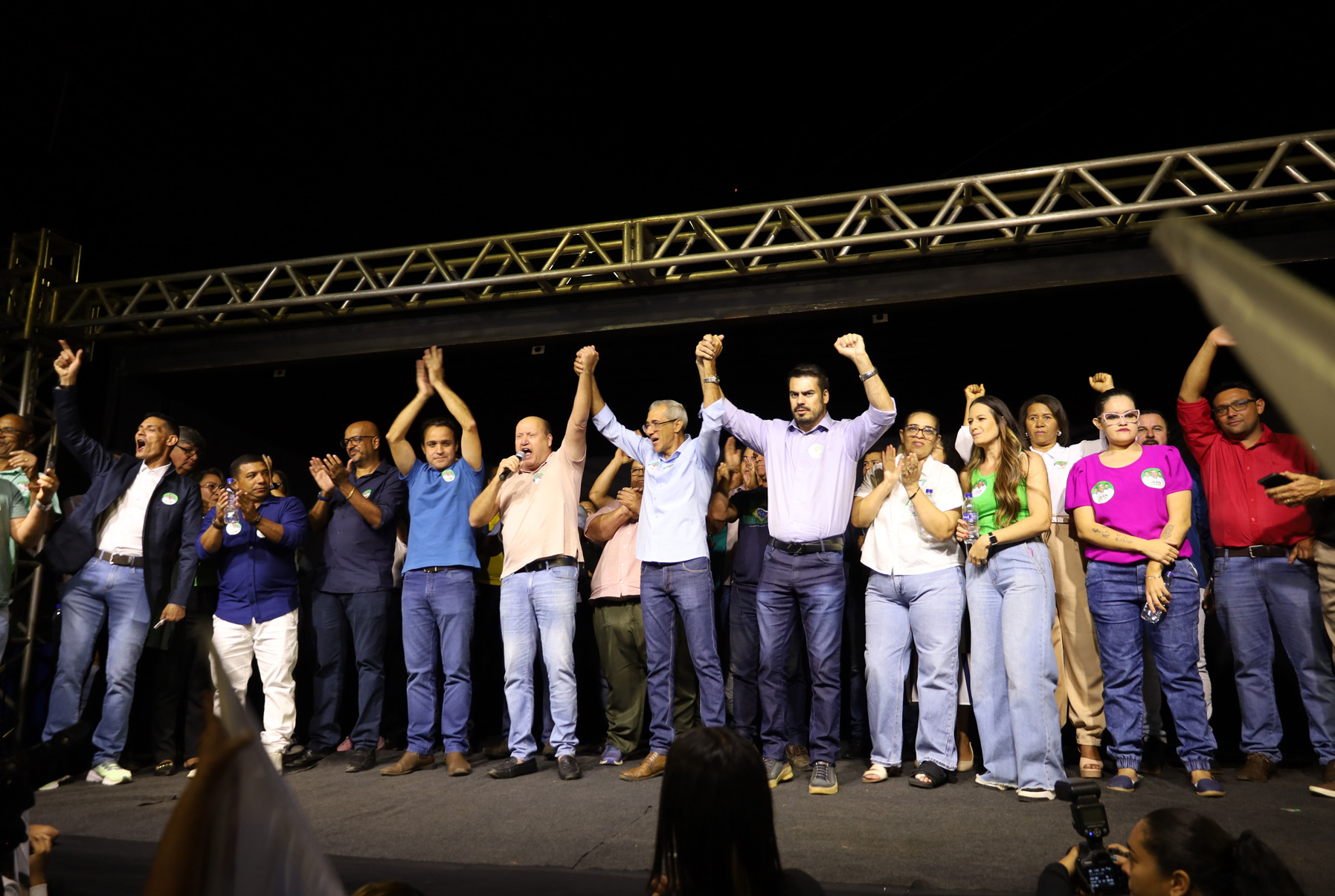 Com a presença do atual prefeito Daniel Sabino Vaz , o Daniel do Sindicato (União Brasil) e do deputado federal por Goiás Celio Silveira (MDB), a campanha de Jean e Dr. Osório deu ponta pé inicial rum