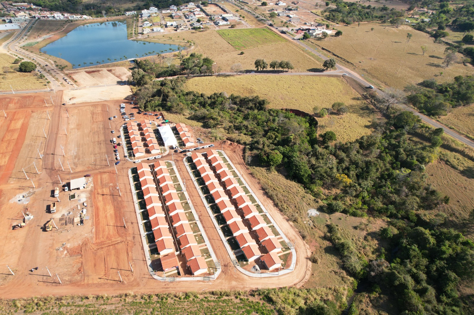 Canteiro de obras de casas a custo zero: mais 661 unidades estão com inscrições abertas para famílias candidatas