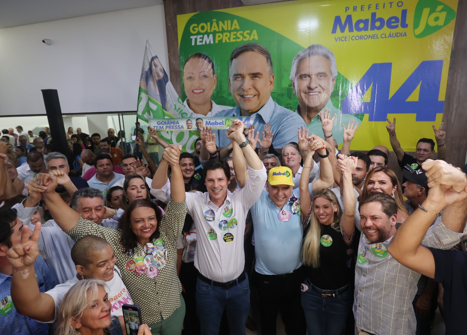  Daniel Vilela participou da inauguração de comitê de Sandro Mabel, quando convocou apoiadores a acelerarem ritmo de trabalho