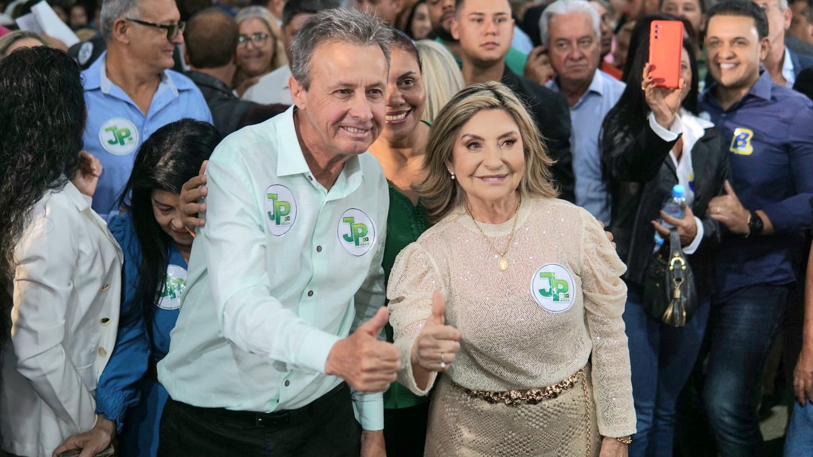 Janinho Pacheco e a vice Iraneide Mariano, pelos dados do levantamento serão reeleitos com frente histórica no município 