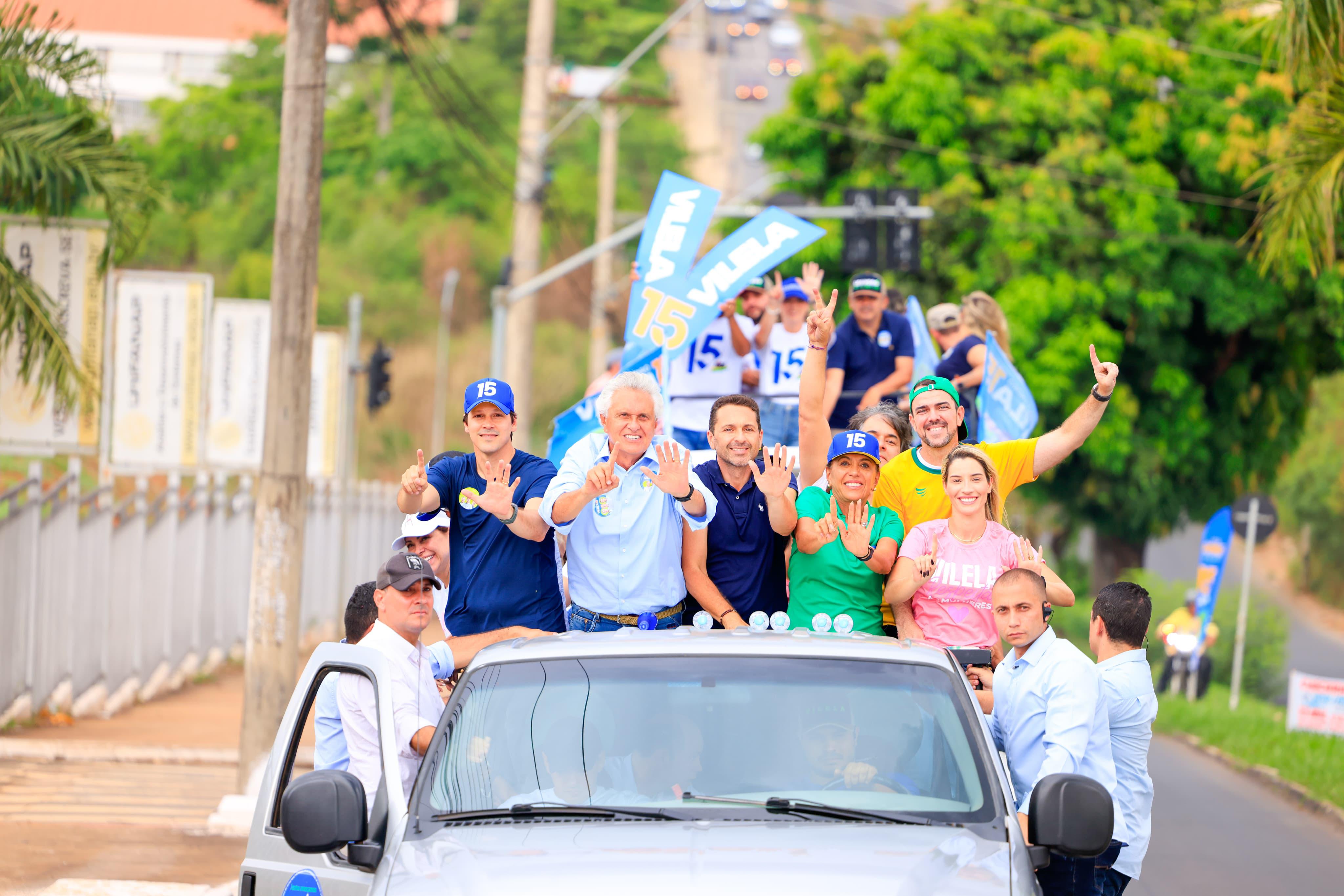  Governador e primeira-dama participam de manifestações de apoio a Leandro Vilela, em Aparecida, durante todo o dia