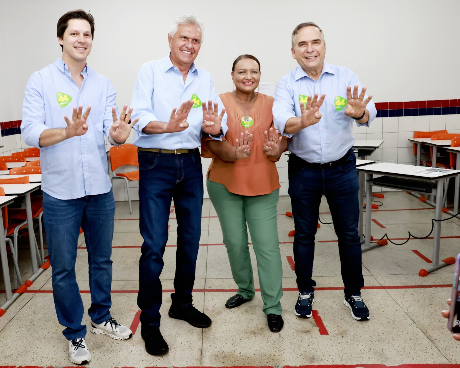 Ao lado de Caiado, vice-governador Daniel Vilela acompanhou voto de Mabel, reforçando o compromisso com uma gestão focada em desenvolvimento urbano e qualidade de vida para os goianienses