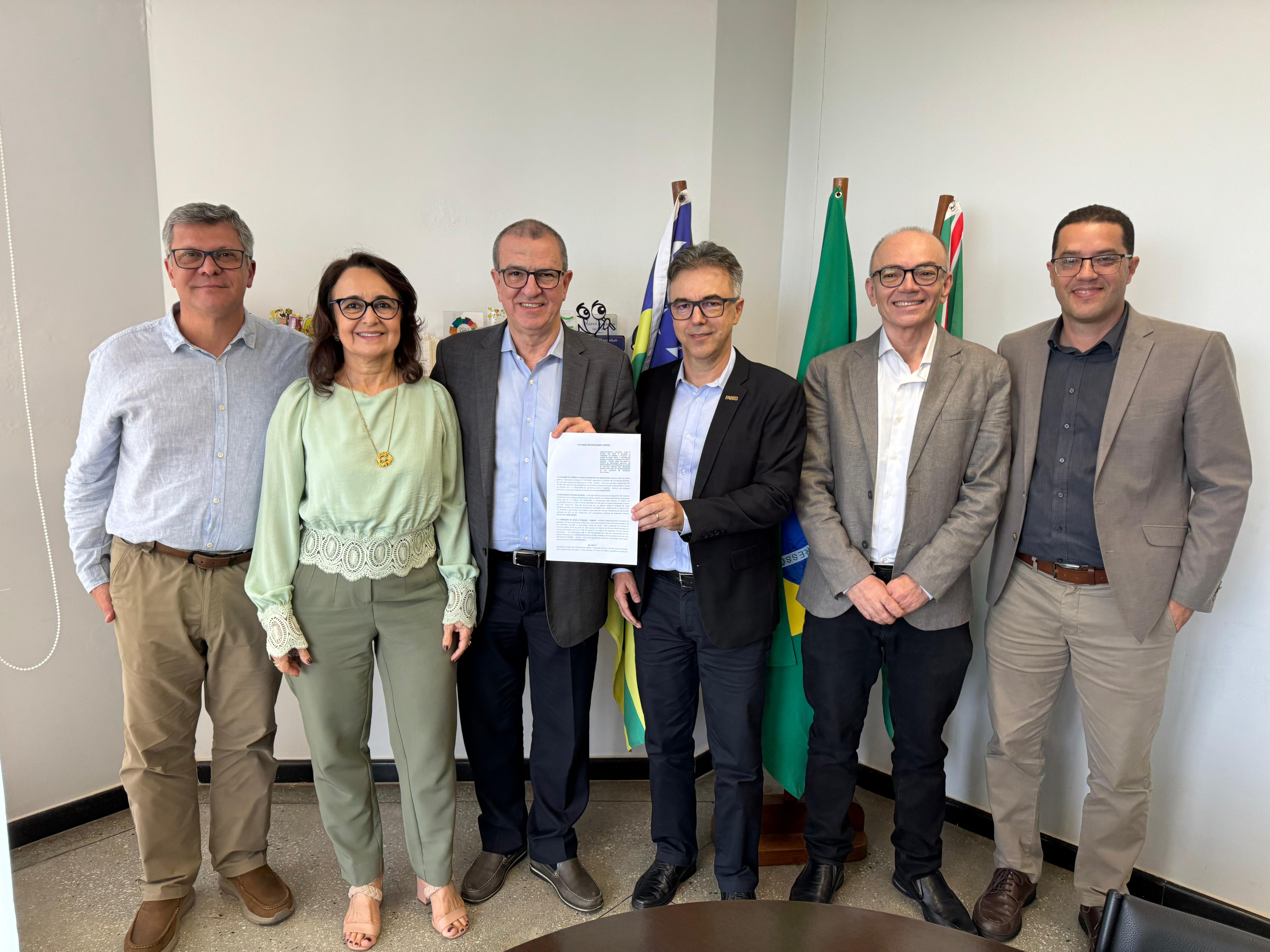 Em Goiânia, representantes do Governo de Goiás e da UFG assinam convênio de cooperação técnica e científica