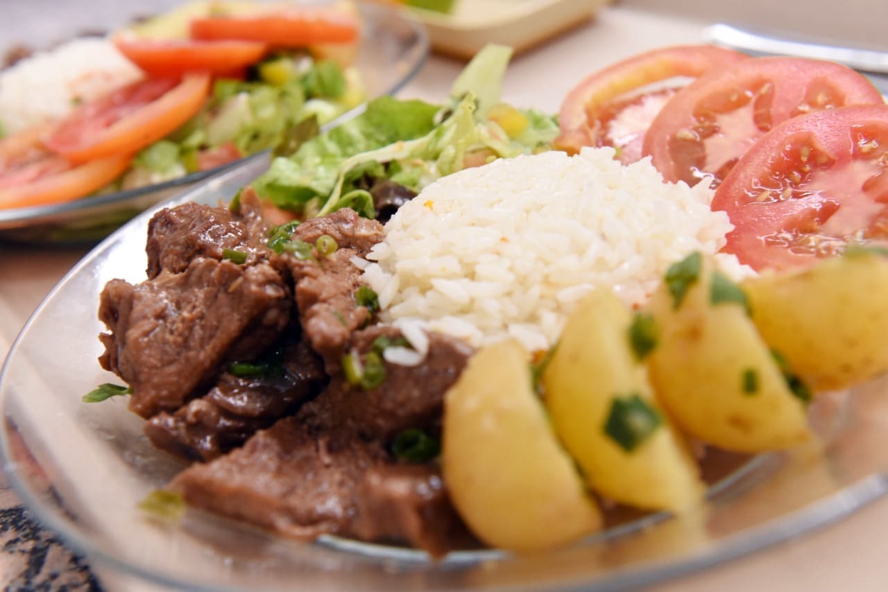 Cardápio do Restaurante do Bem é desenvolvido por nutricionistas, com toque caseiro