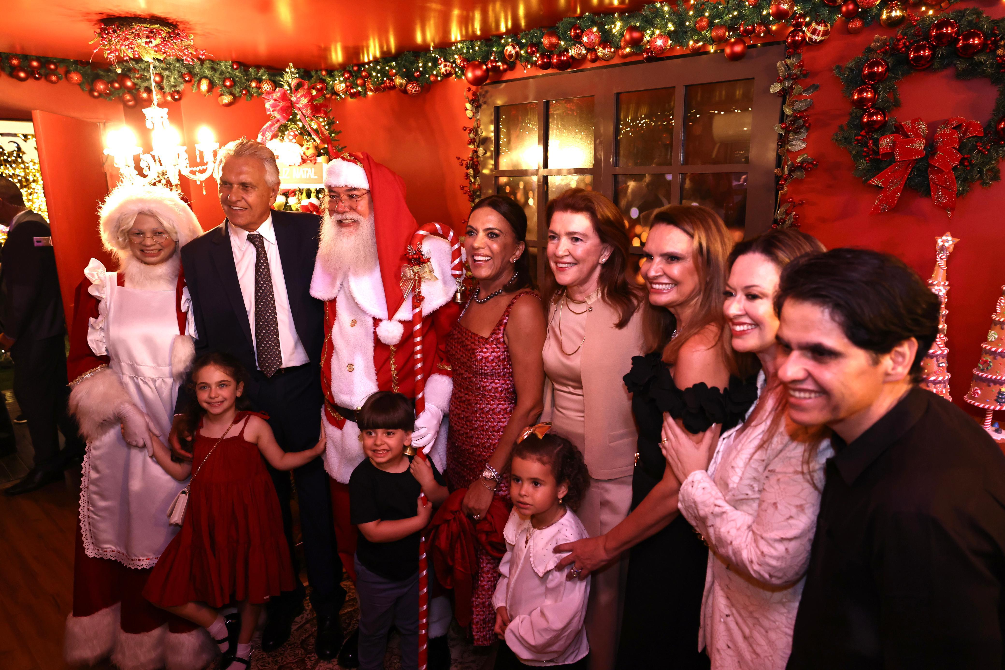 Ronaldo e Gracinha Caiado abrem o Natal do Bem 2024, no Centro Cultural Oscar Niemeyer