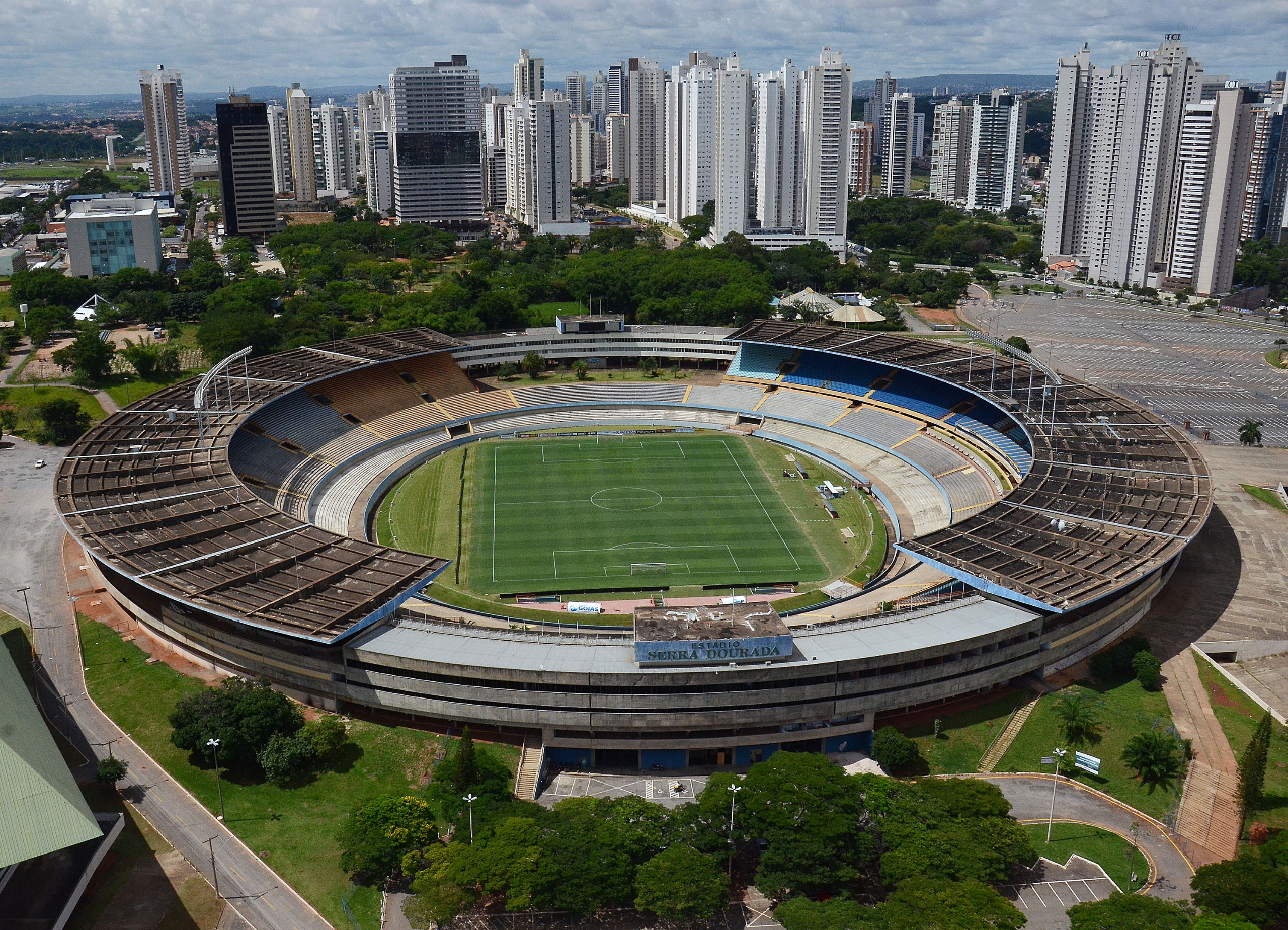 Concessão de 35 anos do Complexo Serra Dourada prevê o investimento mínimo de R$ 215 milhões na praça esportiva